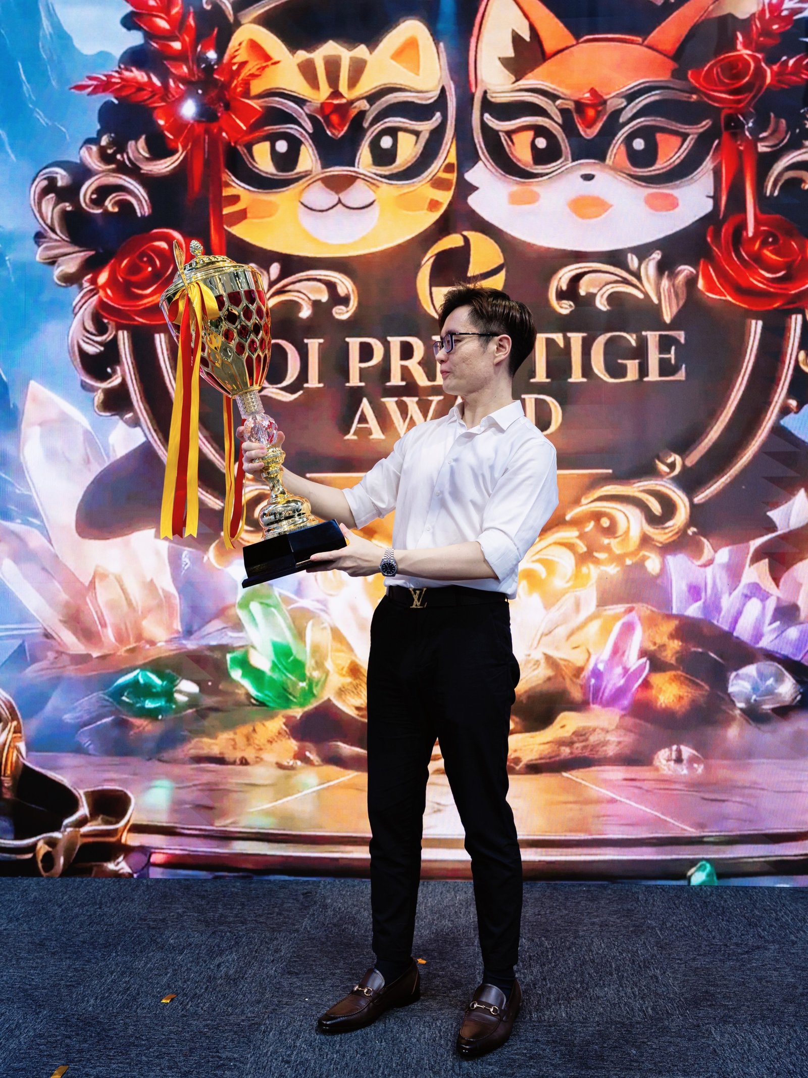 IQI Prestige Award 个人奖杯